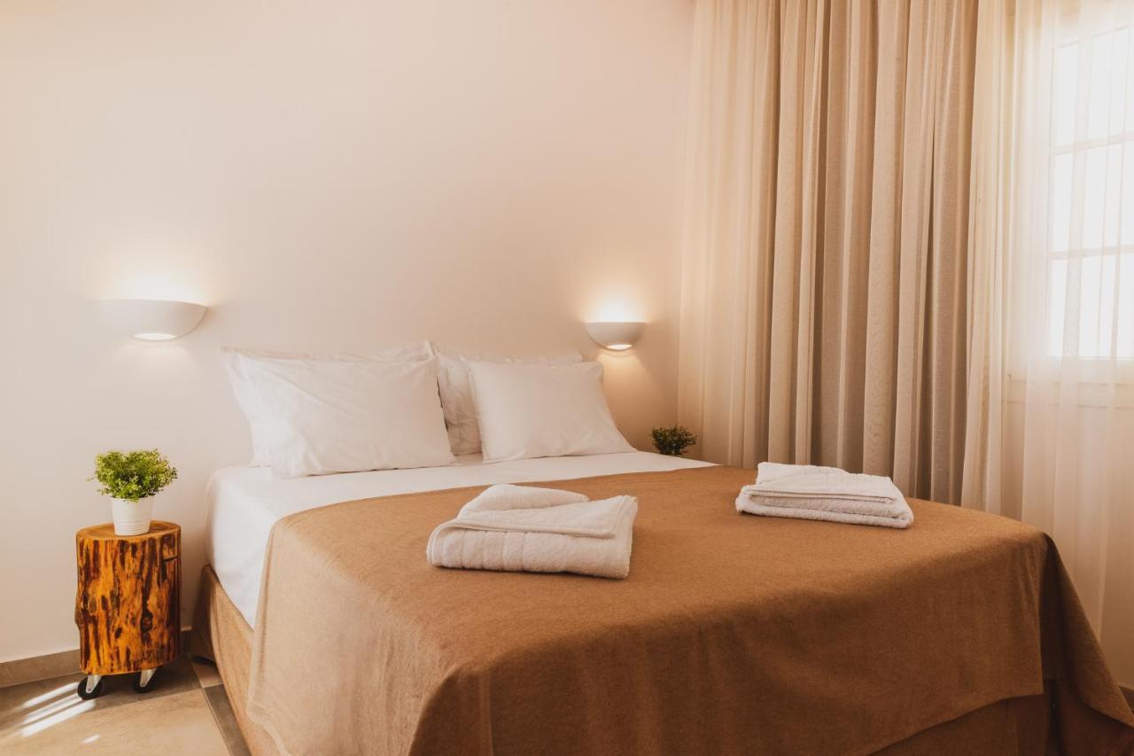 To Rantevou Tis Alykis Rooms & Apartments Kimolos Exterior photo
